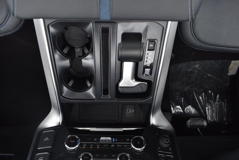 New 2025 Ford F-150 PlatinumImage 21