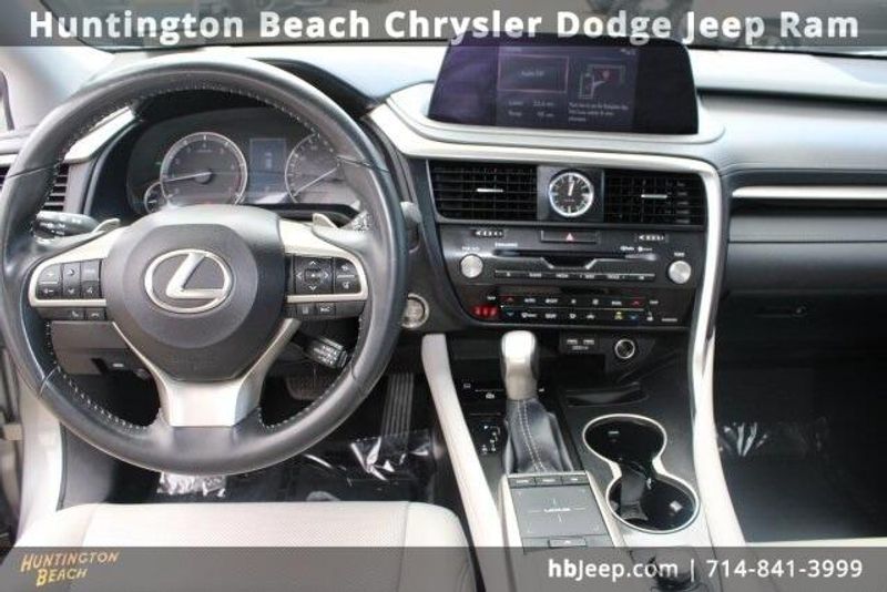 2022 Lexus RX 350Image 13