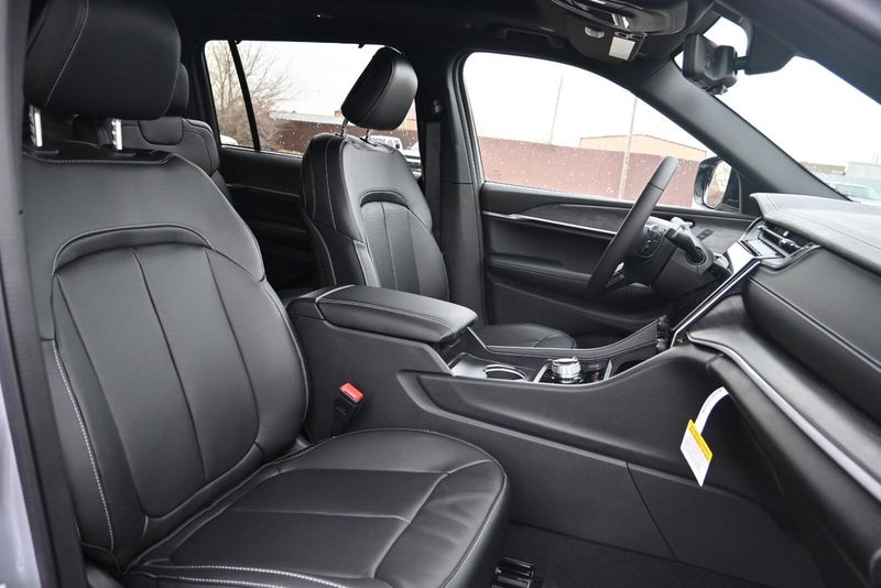 2025 Jeep Grand Cherokee L LimitedImage 20