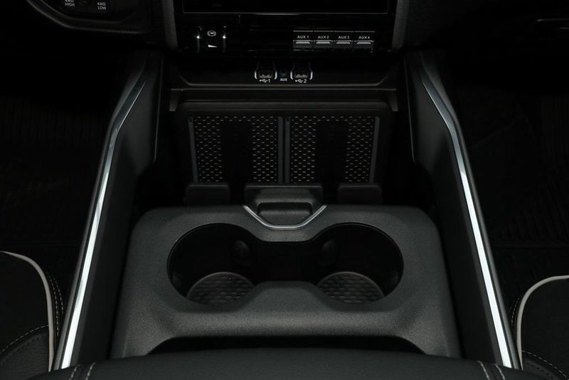 2025 RAM 3500 Laramie Crew Cab 4x4 8