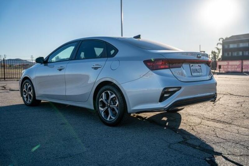 Used 2021 Kia Forte LXSImage 5