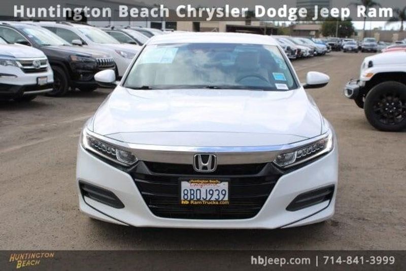2018 Honda Accord LXImage 2