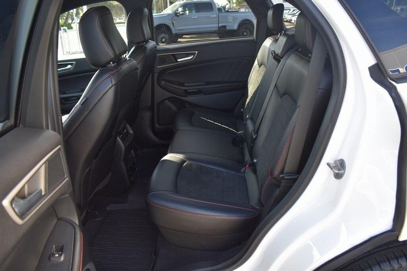 Used 2022 Ford Edge ST LineImage 9