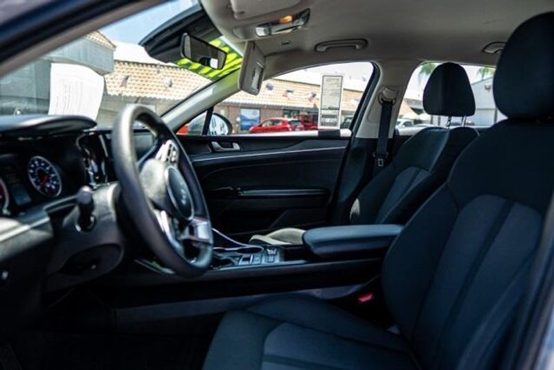 2023 Kia K5 LXSImage 10