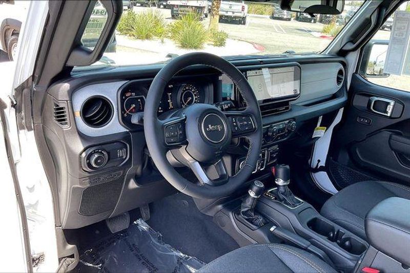 New 2026 Jeep Wrangler 4-door Sport SImage 6