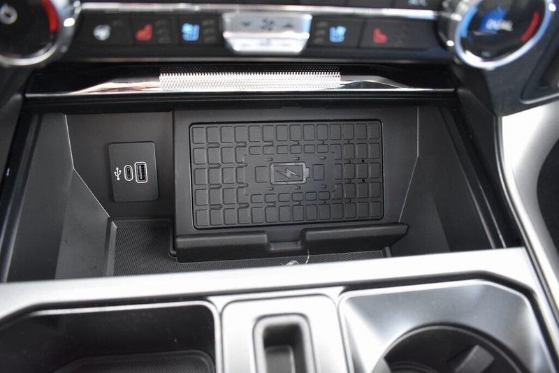 2025 Ford F-150 LariatImage 27