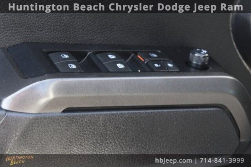 2021 Toyota Tacoma TRD Off-RoadImage 17