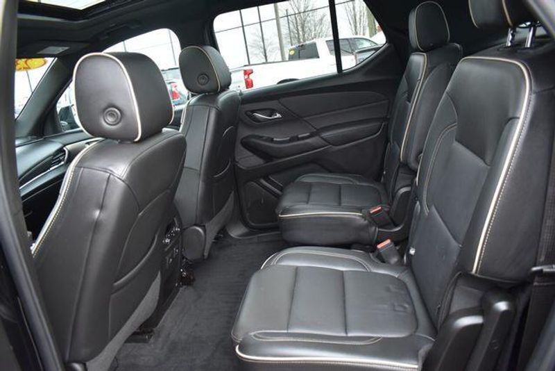 Used 2023 Chevrolet Traverse PremierImage 23