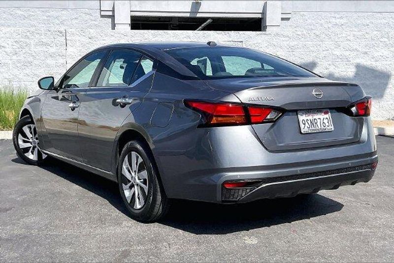 Used 2025 Nissan Altima 2.5 SImage 10