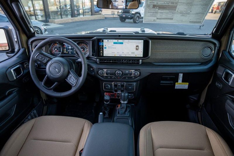 New 2026 Jeep Gladiator Image 18