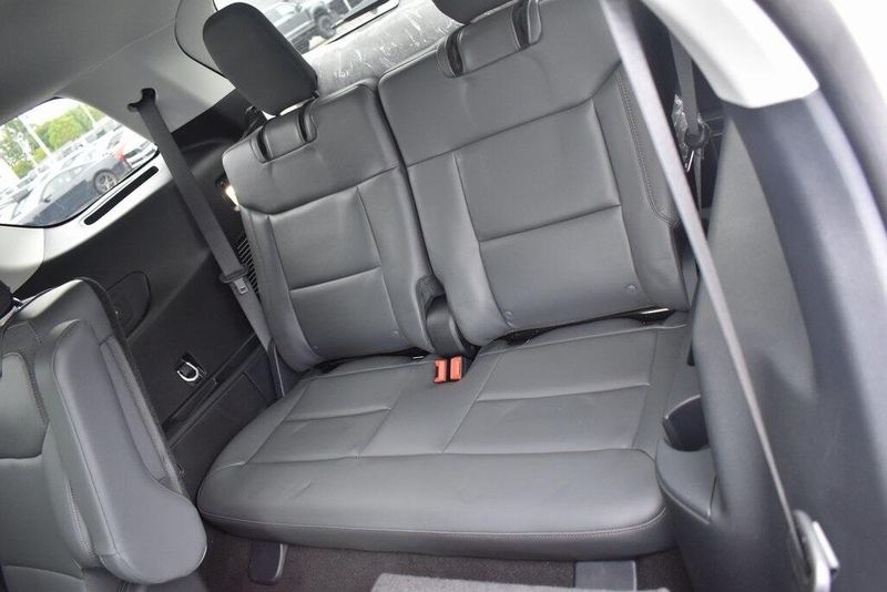 New 2025 Ford Explorer ActiveImage 8