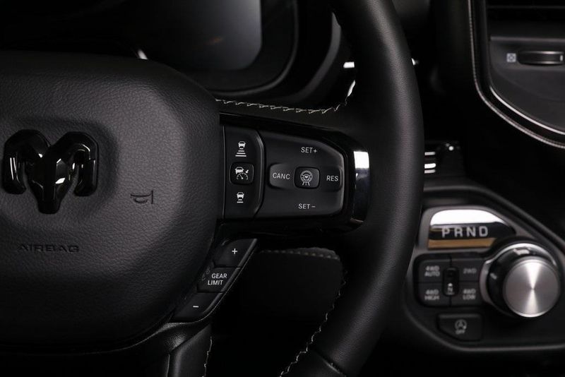 2025 RAM 1500 Limited Crew Cab 4x4 5