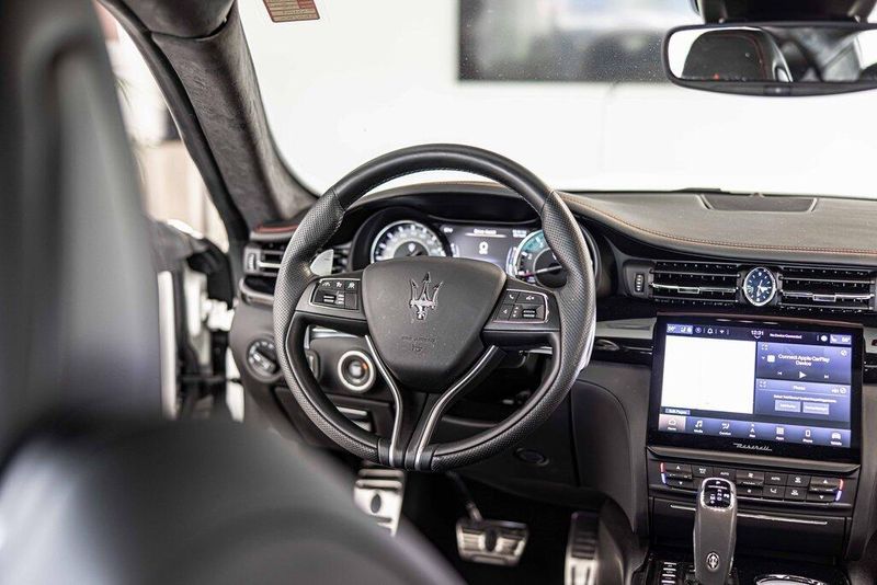 2023 Maserati Quattroporte Modena Q4 photo 36