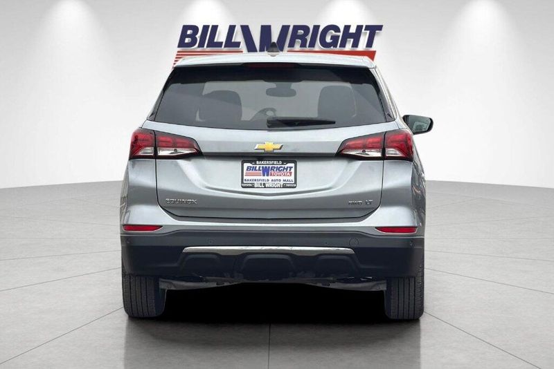 Used 2024 Chevrolet Equinox LTImage 4