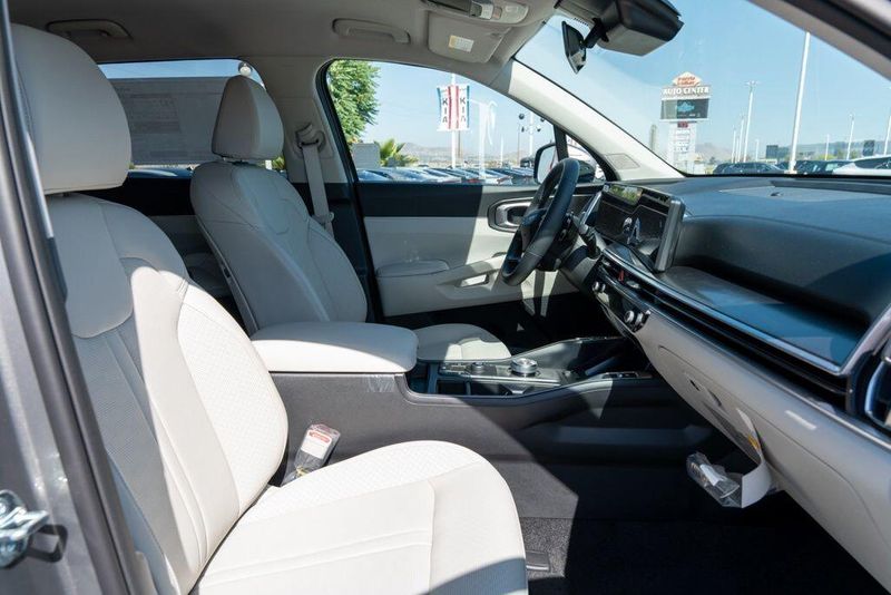 New 2026 Kia Sorento Hybrid EXImage 20