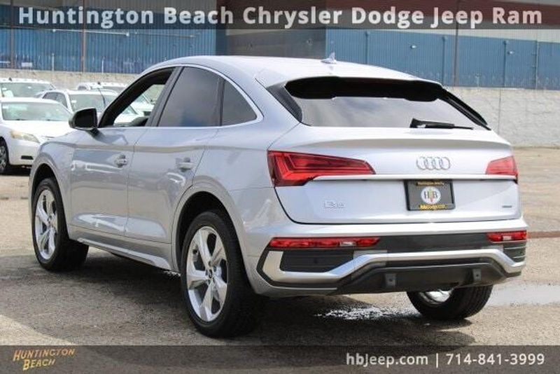 2021 Audi Q5 Sportback 45 Premium PlusImage 3