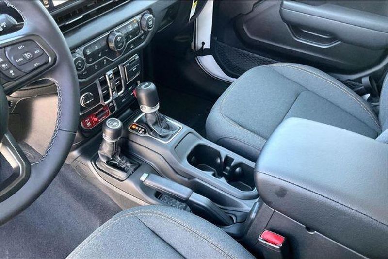 New 2026 Jeep Wrangler 4-door WillysImage 7