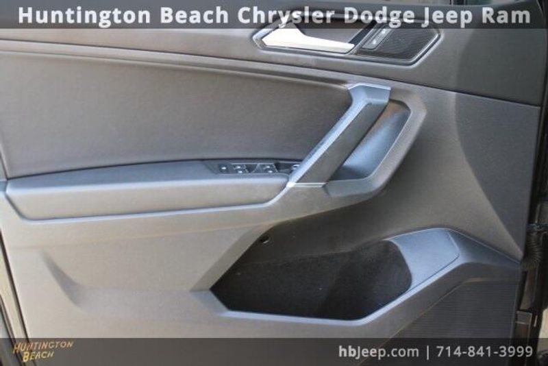 2018 Volkswagen Tiguan 2.0T SEImage 11
