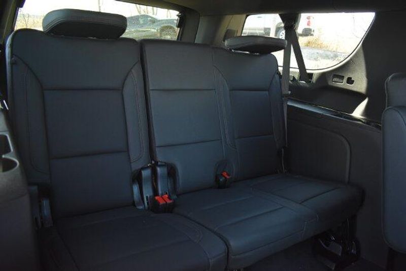 New 2026 Chevrolet Suburban High CountryImage 22