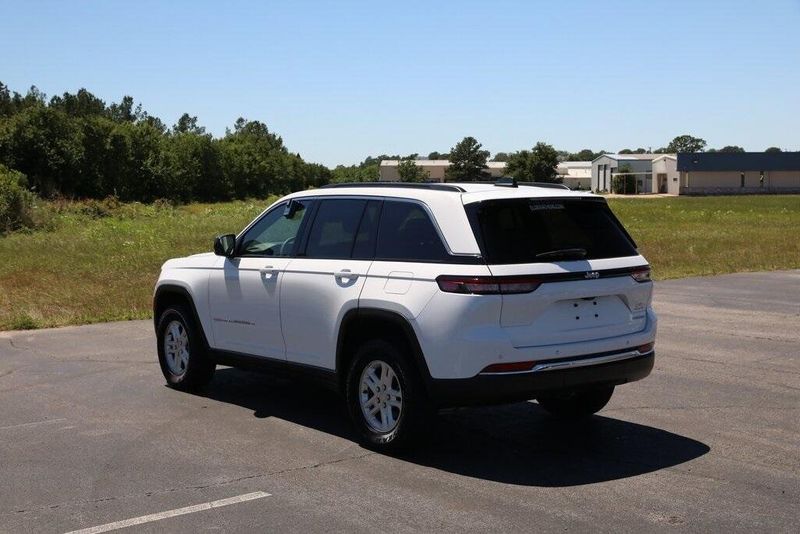 2024 Jeep Grand Cherokee LaredoImage 7
