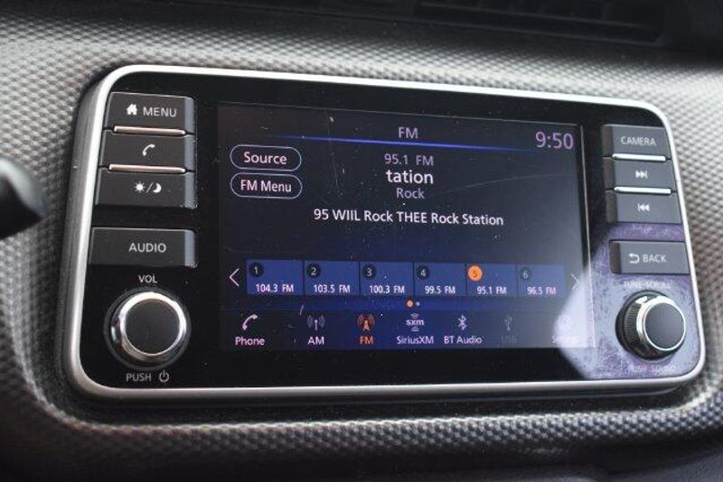 Used 2018 Nissan Kicks SVImage 25
