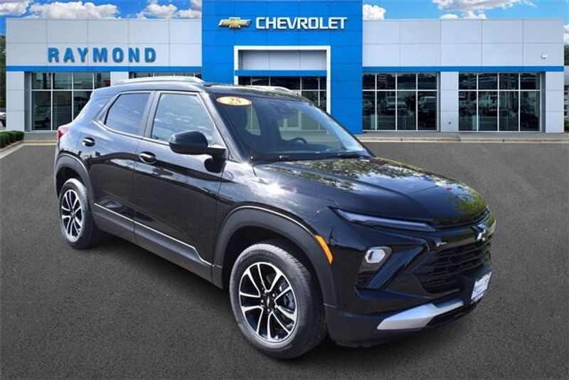 2025 Chevrolet TrailBlazer LTImage 1