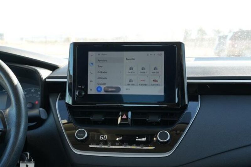 Used 2024 Toyota Corolla LEImage 17