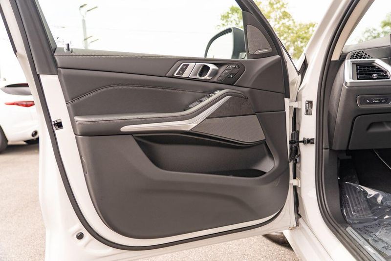 2024 Bmw X7 xDrive40i photo 12