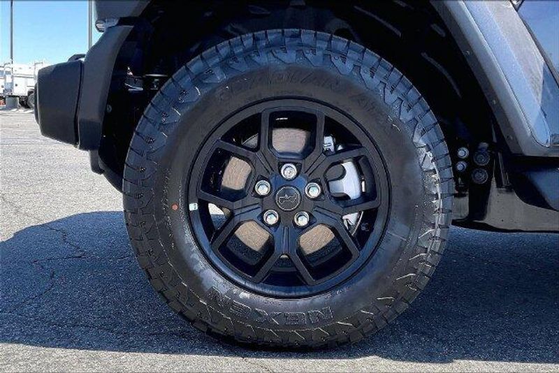 New 2026 Jeep Wrangler Unlimited 4-door SportImage 10