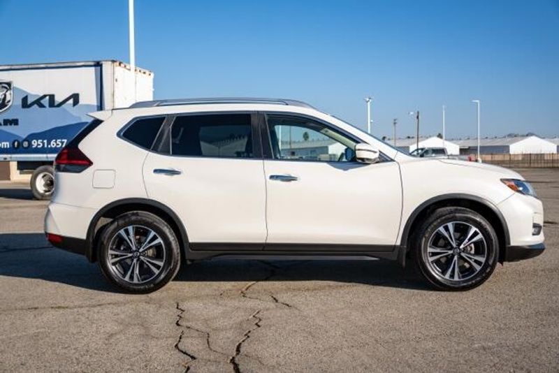 Used 2020 Nissan Rogue SVImage 8