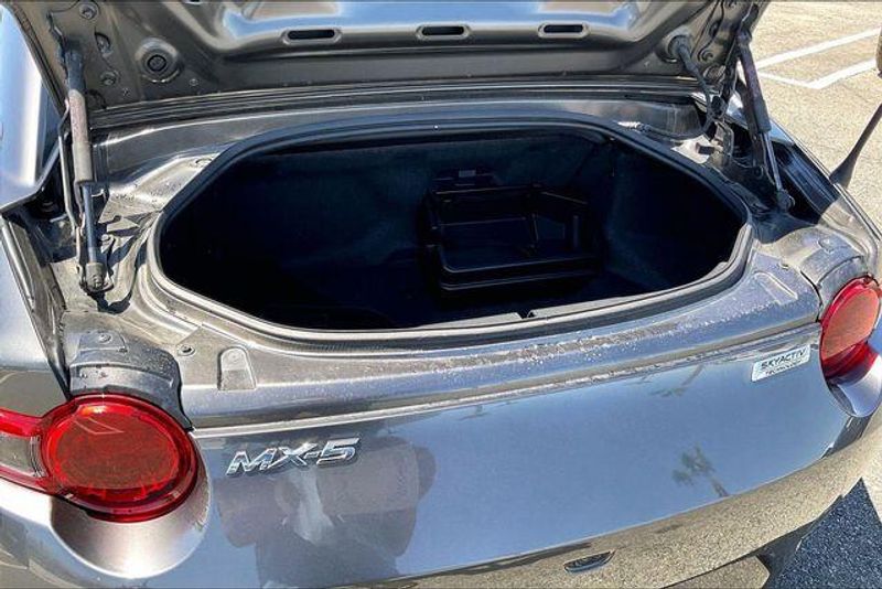 Used 2019 Mazda MX-5 Miata RF Grand TouringImage 31