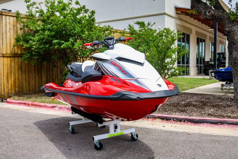 2025 YAMAHA GP HO WITH AUDIO TORCH RED 