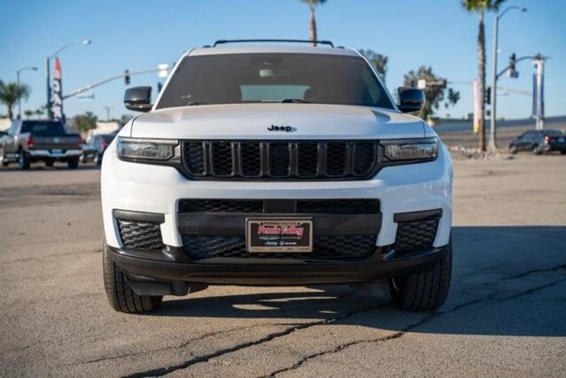 Used 2021 Jeep Grand Cherokee L AltitudeImage 2