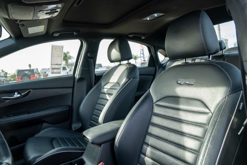 Used 2022 Kia Forte GT-LineImage 13