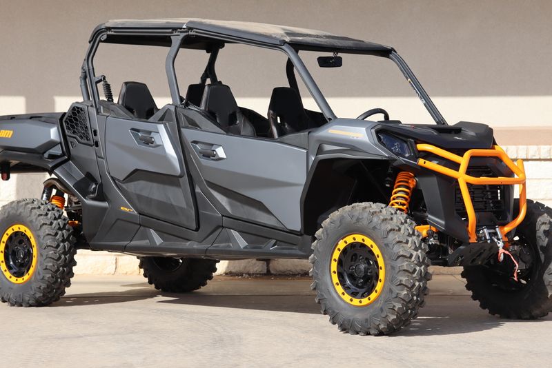 2025 CAN-AM COMMANDER MAX XT 1000R MINERAL GREY AND ORANGE CRUSH 