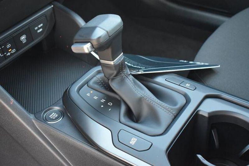 New 2026 Kia K4 LXSImage 21