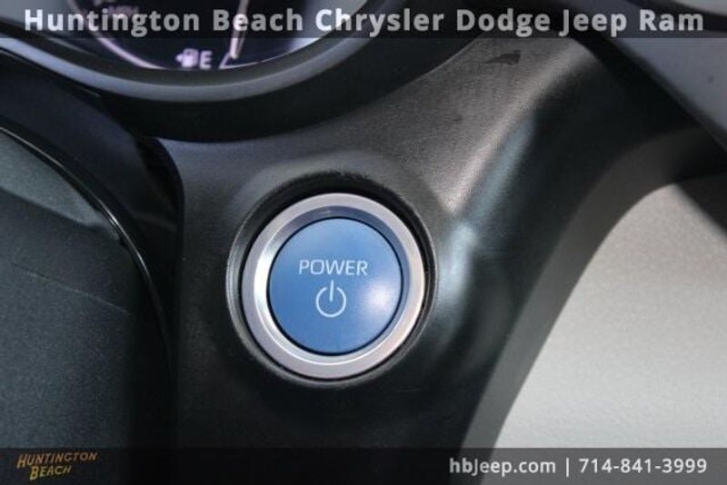 2023 Toyota Sienna LimitedImage 25