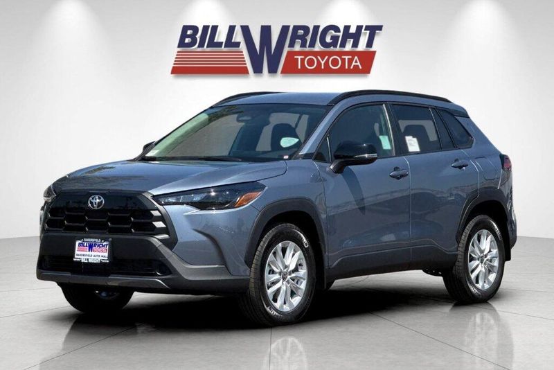 New 2026 Toyota Corolla Cross LEImage 7