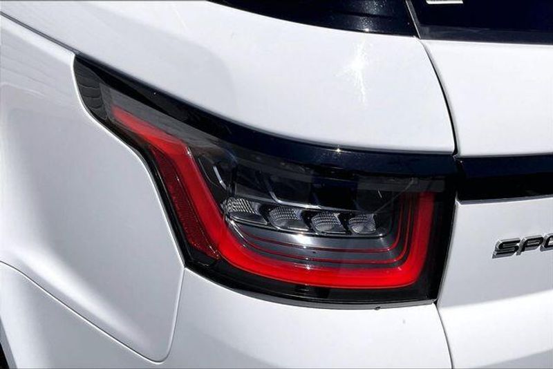 Used 2022 Land Rover Range Rover Sport HSE Silver EditionImage 28