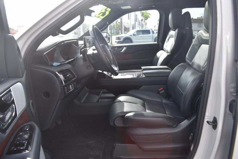 2023 Lincoln Navigator ReserveImage 22