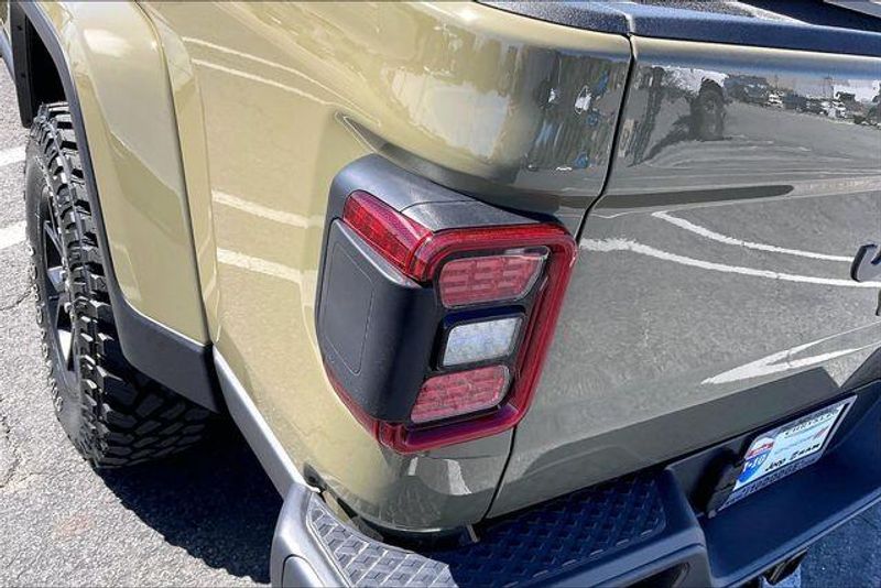 New 2026 Jeep Gladiator Willys 4x4Image 12