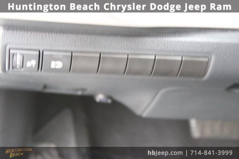 2024 Toyota Corolla LEImage 13