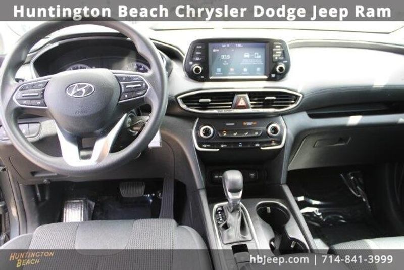2020 Hyundai Santa Fe SEImage 12