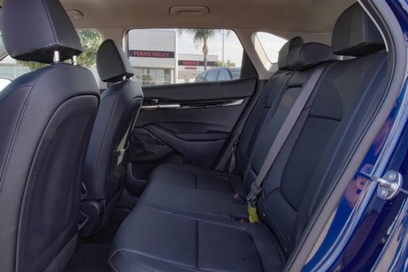 2025 Kia Seltos EXImage 12