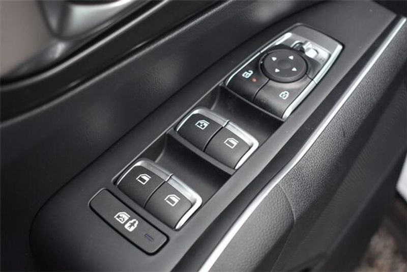 2024 Kia Sorento LXImage 18