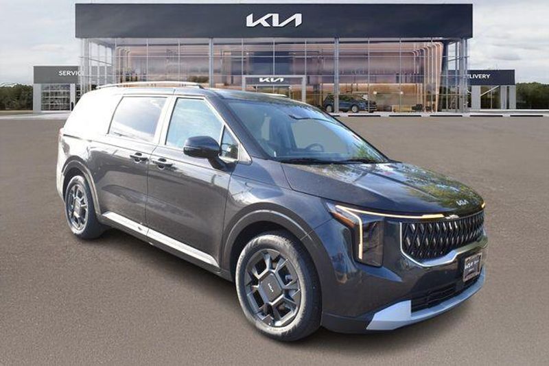 New 2026 Kia Carnival Hybrid EXImage 1