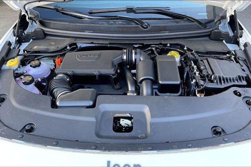 New 2026 Jeep Cherokee Limited 4x4Image 9