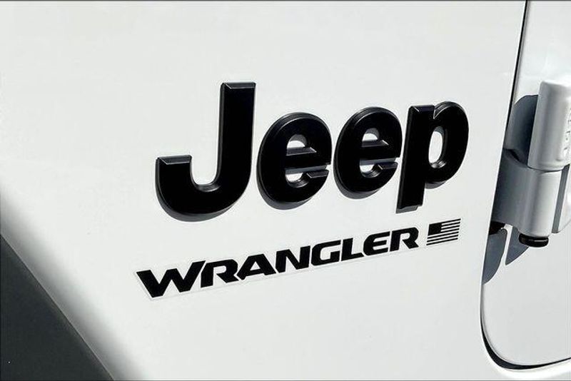 New 2025 Jeep Wrangler 4-door Sport SImage 13