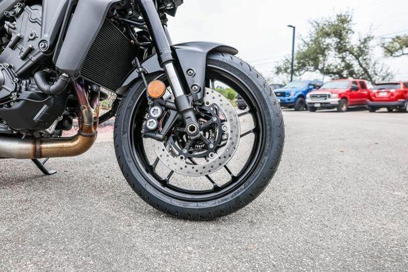 NEW 2026 YAMAHA MT09 Image 10