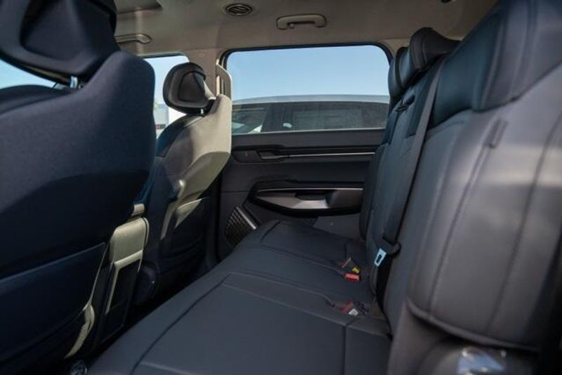 New 2026 Kia EV9 Light Long RangeImage 14